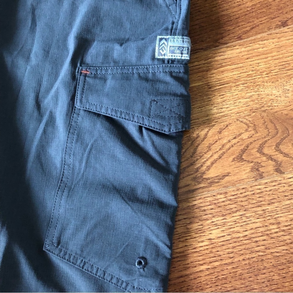 Free Country Lightweight gray hiking shorts in size 38 - Picture 3 of 5
